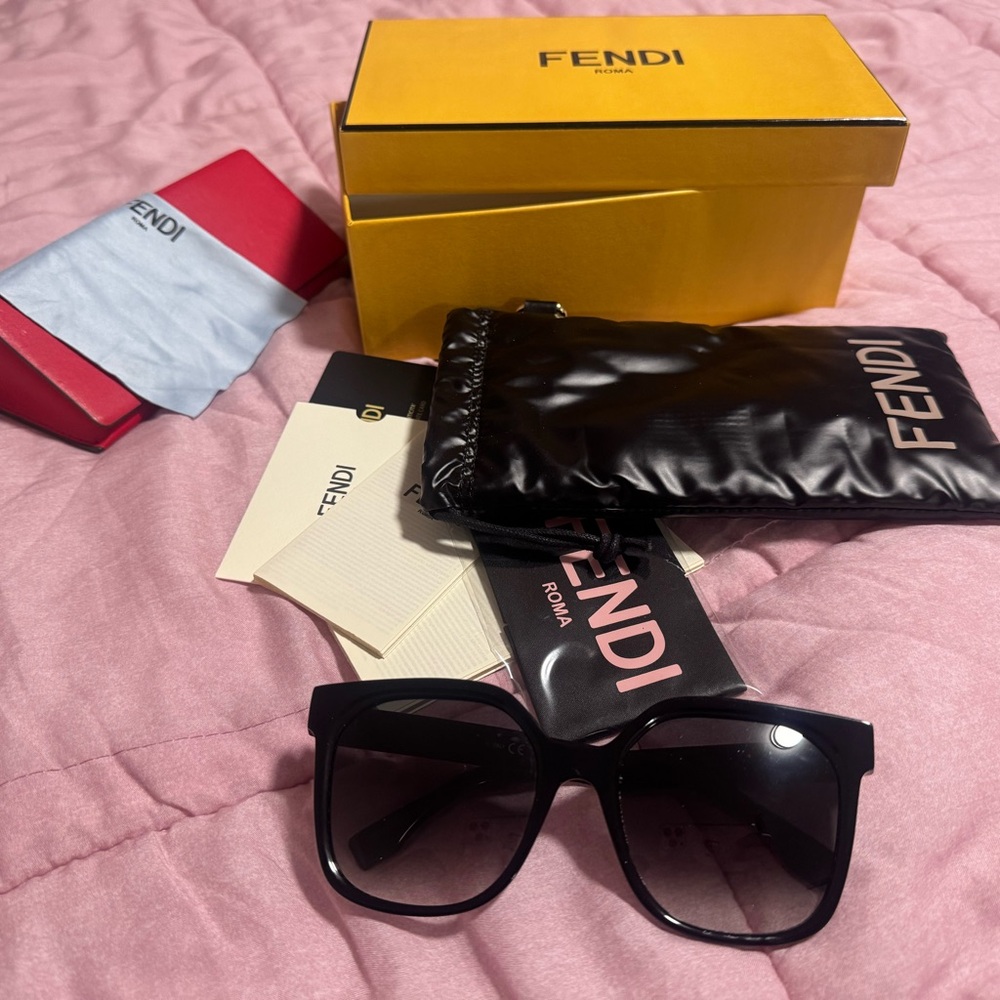 Fendi Glossy Black Sunglasses